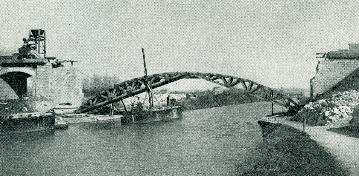 RECONSTRUCTION DU PONT D'ESBLY SUR LE CANAL DE MEAUX À CHALIFERT (1940-1941) • RECONSTRUCTION