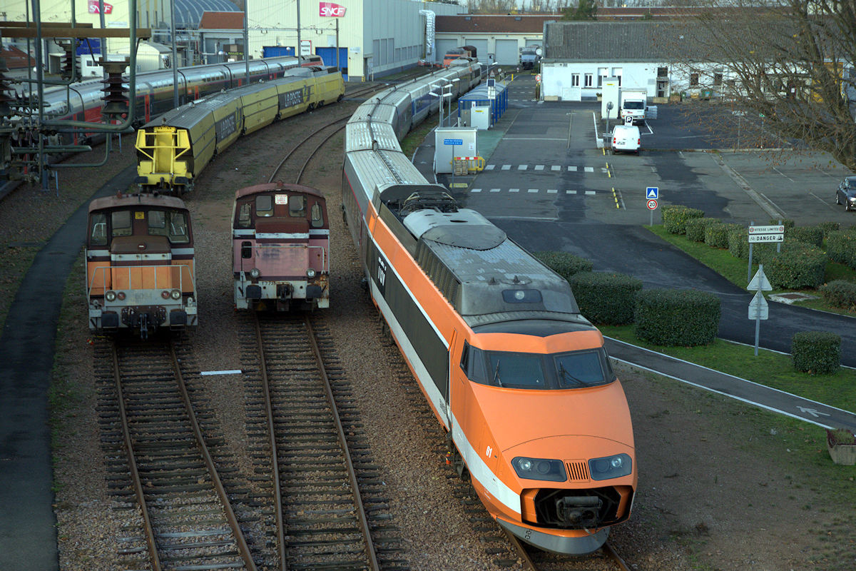 TGV 01 23001 / 23002 « CANNES »