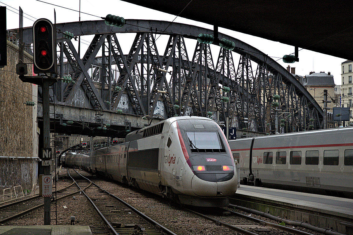 TGV 4404 + TGV 4401