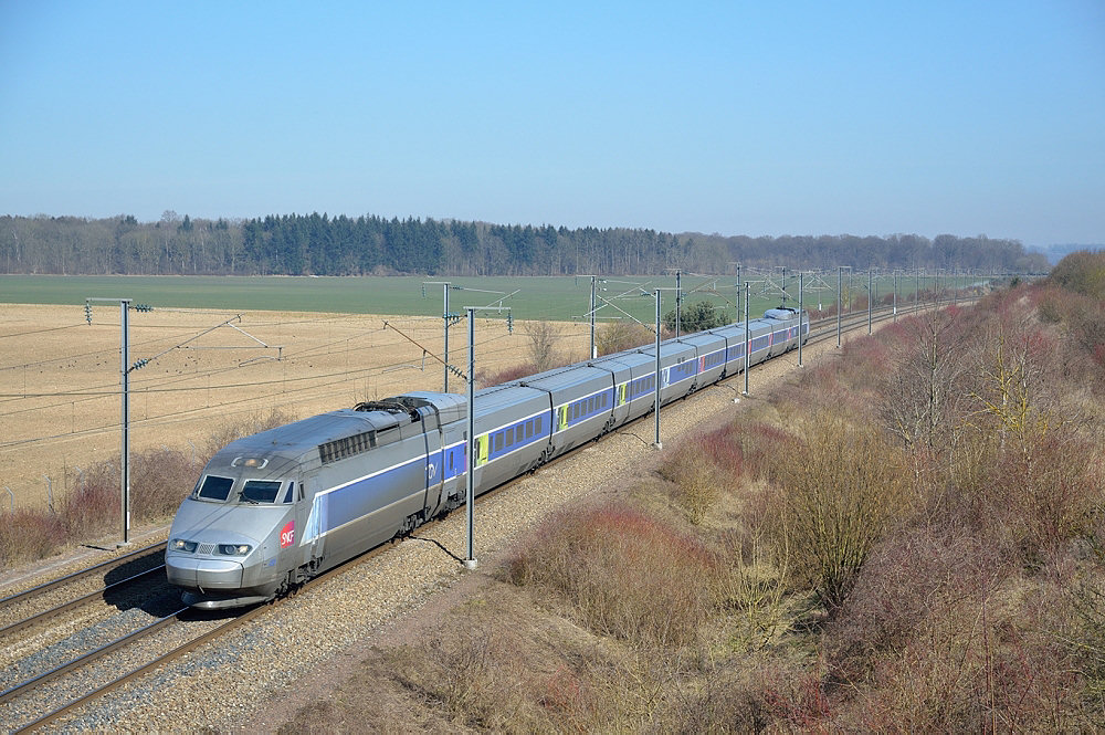 TGV 4518