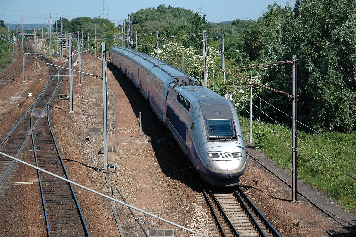 TGV 716
