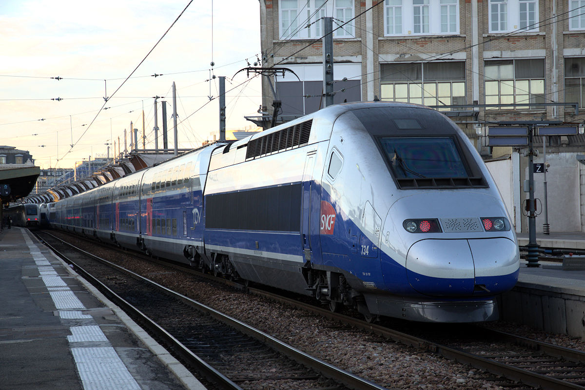 TGV 734 + TGV 293