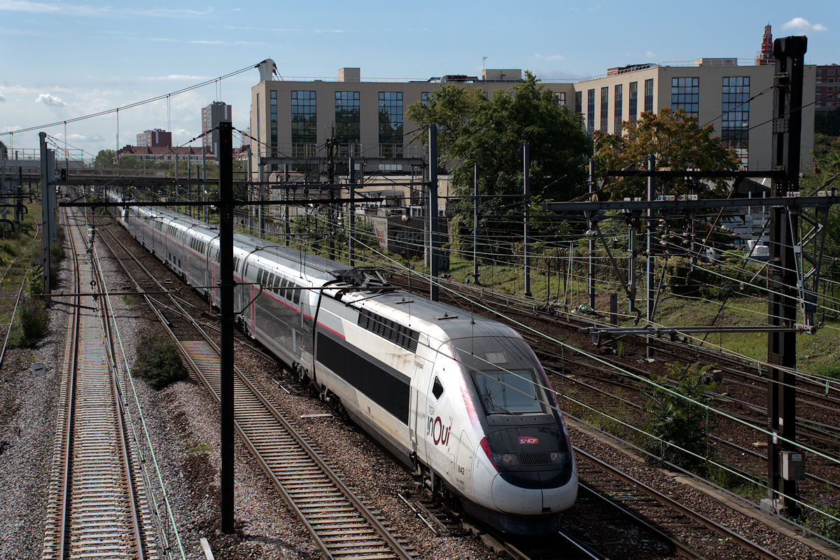 TGV 842