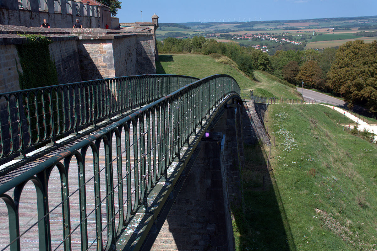 CRÉMAILLÈRE DE LANGRES • VIADUC LANGRES-VILLE HAUTE - GARE DE LANGRES-MARNE