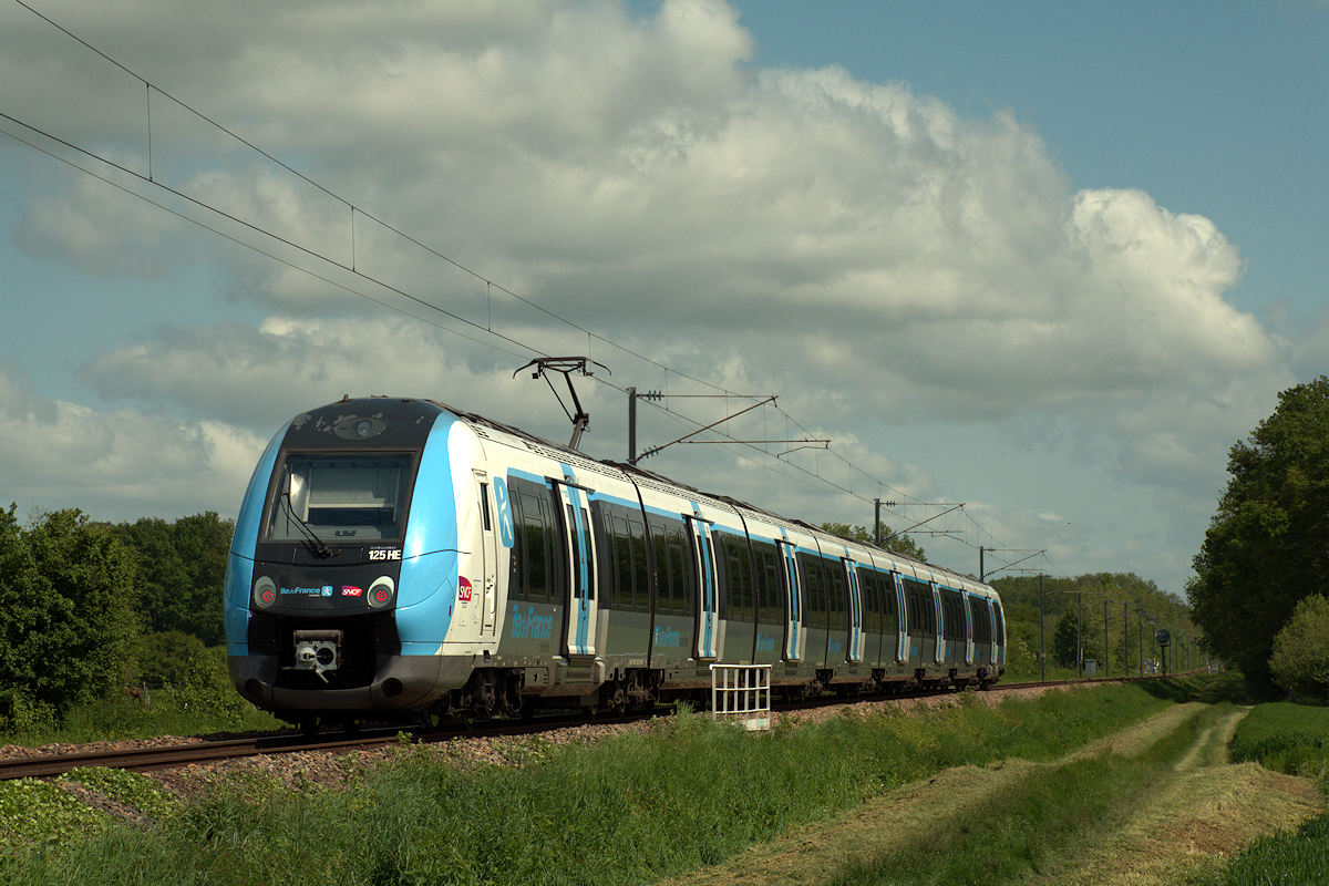 Z 50249/Z 50250 125HE • TRANSILIEN CITU PARIS-EST > COULOMMIERS