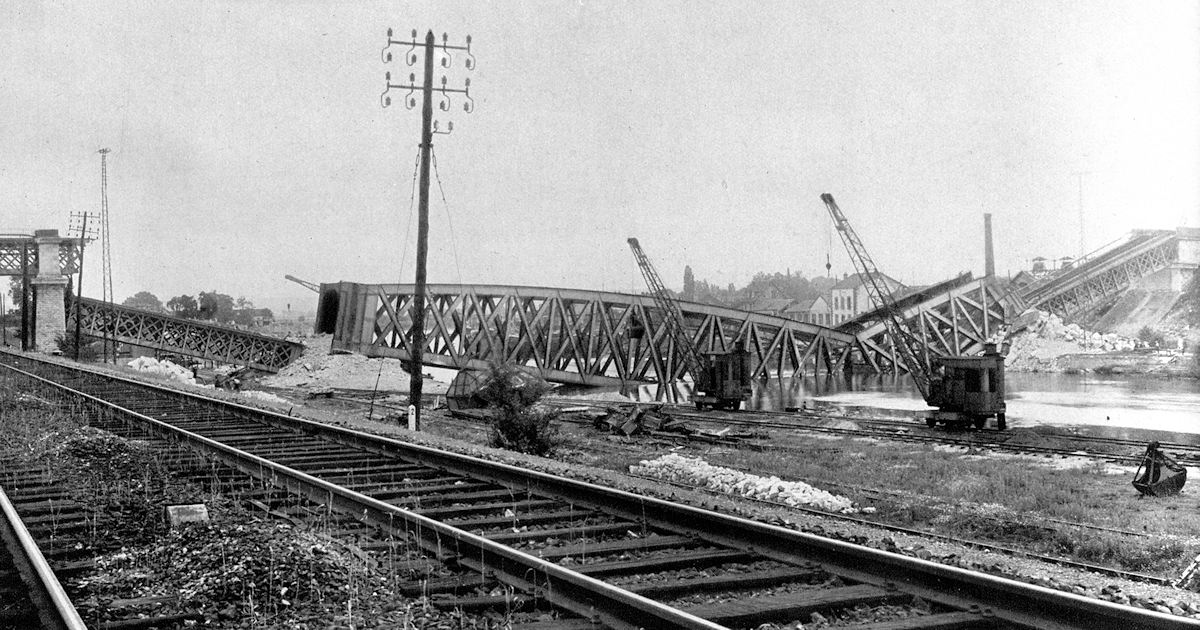 PONT EIFFEL - DESTRUCTION DU 10 JUIN 1940