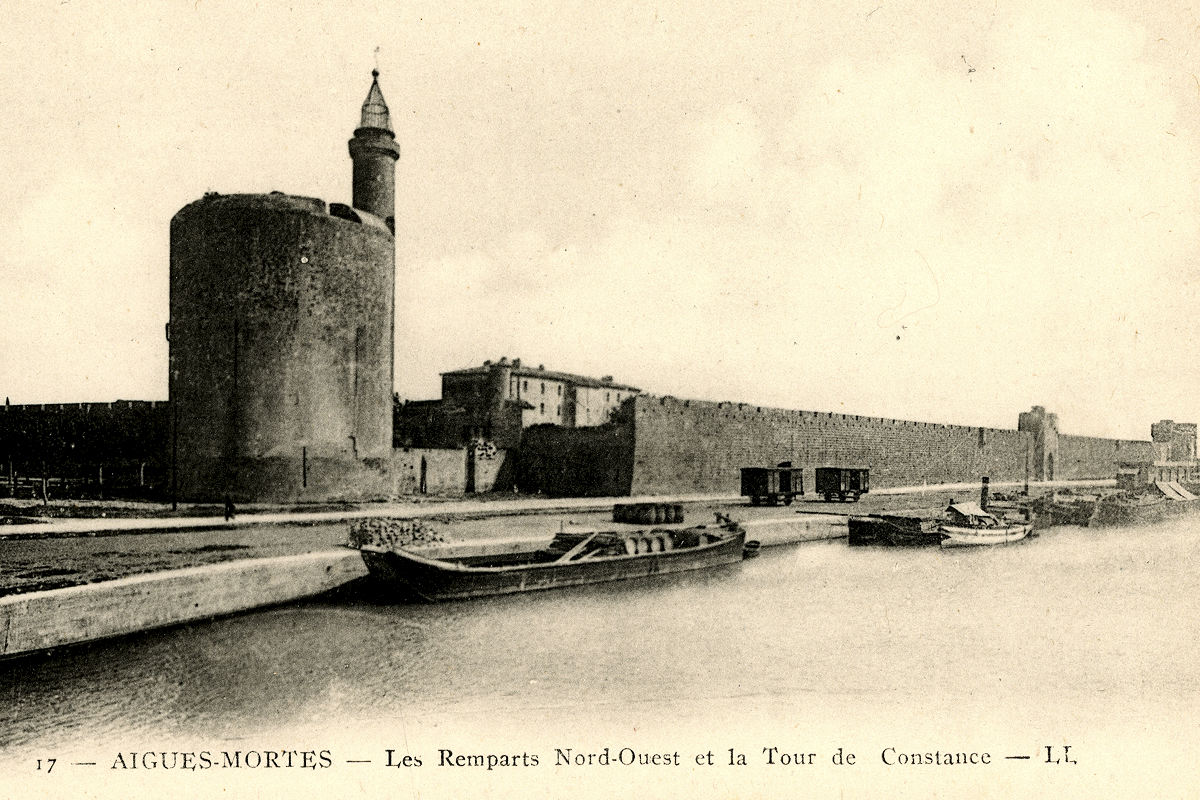 QUAI MARITIME D'AIGUES-MORTES