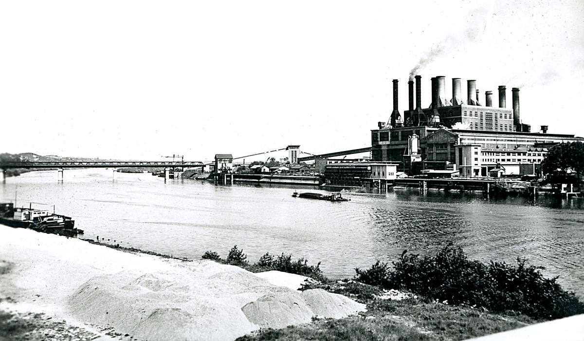 VIADUC D'ARGENTEUIL SUR LA SEINE - CENTRALE THERMIQUE EDF DE GENNEVILLIERS