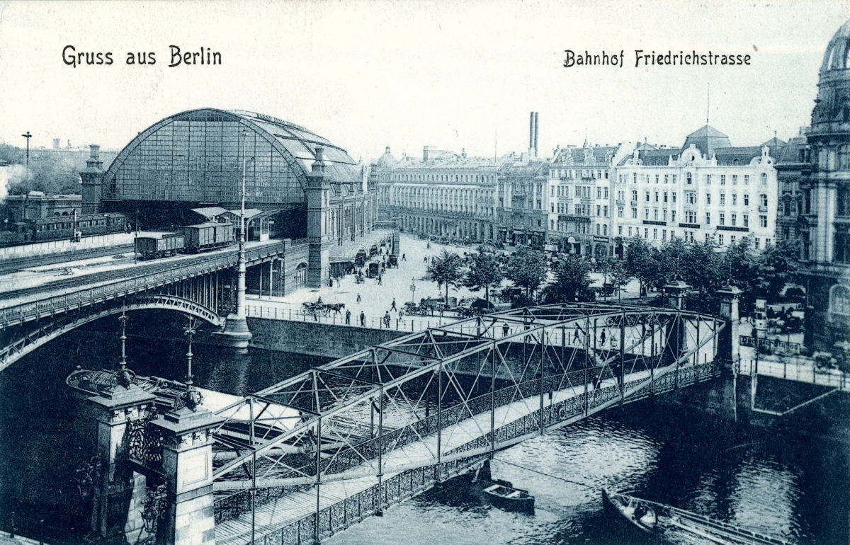 BERLIN FRIEDRISCHSTRAßE • BÂTIMENT VOYAGEURS