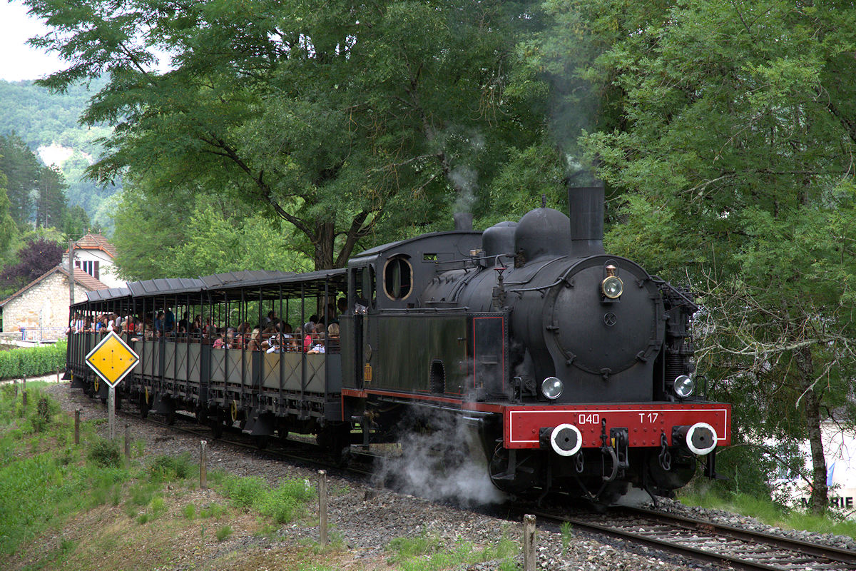 040 T 17 - CHEMIN DE FER TOURISTIQUE DU HAUT-QUERCY