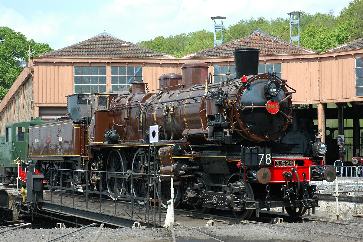 3.628 NORD (230 D 116 SNCF) • TENDER 23.268