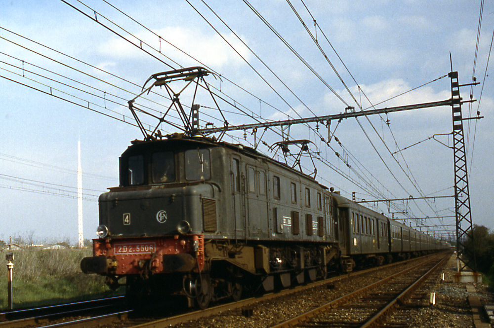 2D2 5506