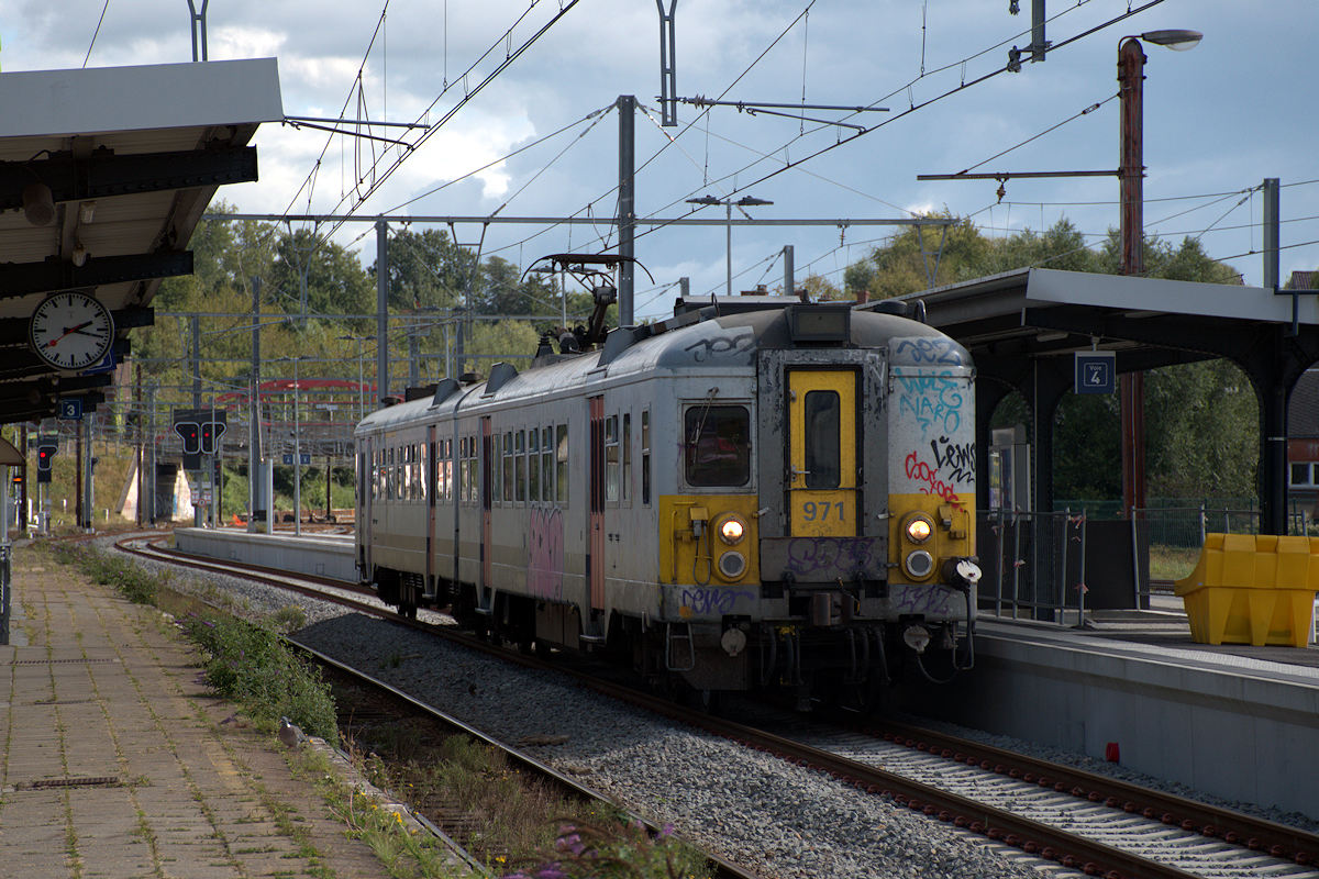 AM73 CITYRAIL 971 SNCB • 4286 LUTTRE > CHARLEROI-CENTRAL