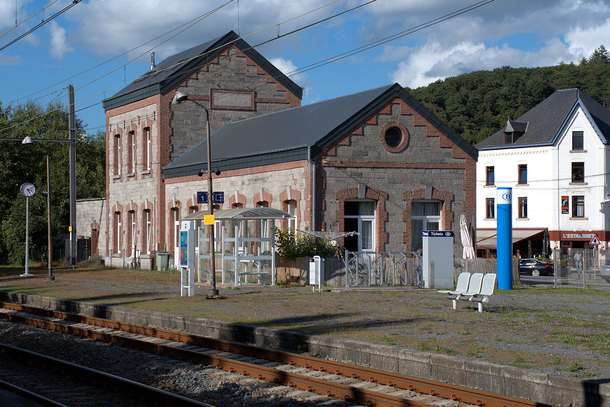 FORRIÈRES • BÂTIMENT VOYAGEURS