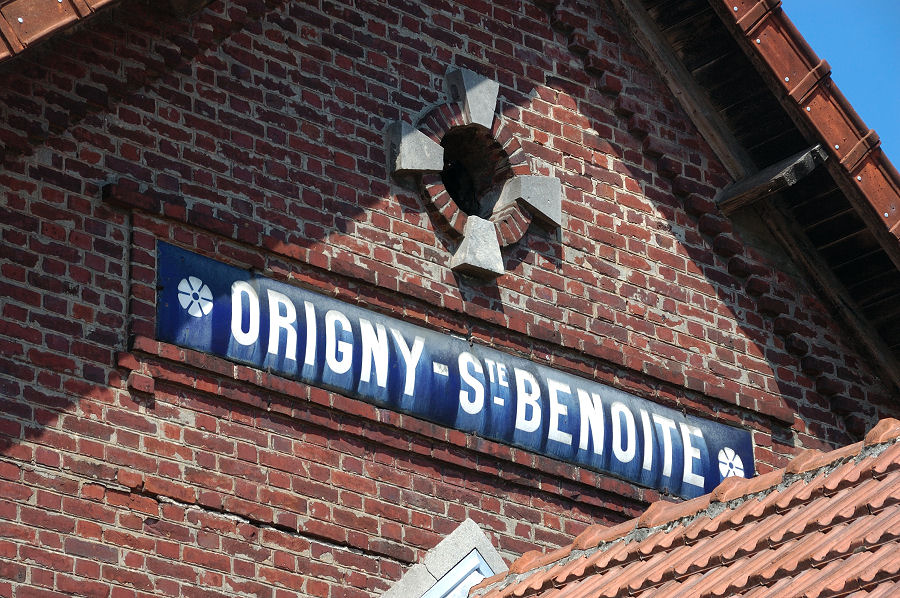 GARE D'ORIGNY-SAINTE-BENOÎTE