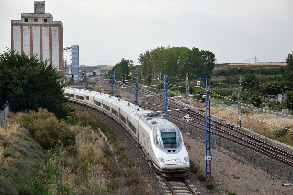 AVE 03272 HUESCA - MADRID-PUERTA DE ATOCHA