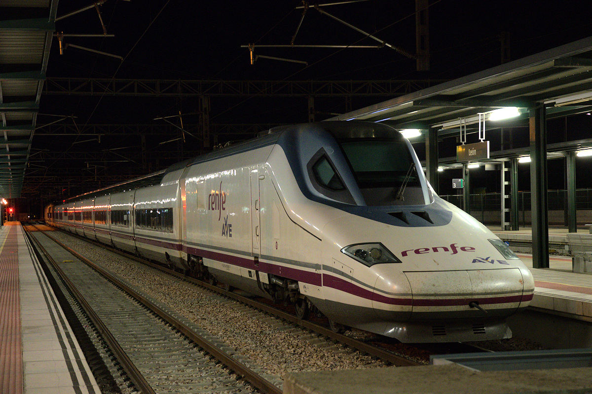 RENFE SÉRIE 102