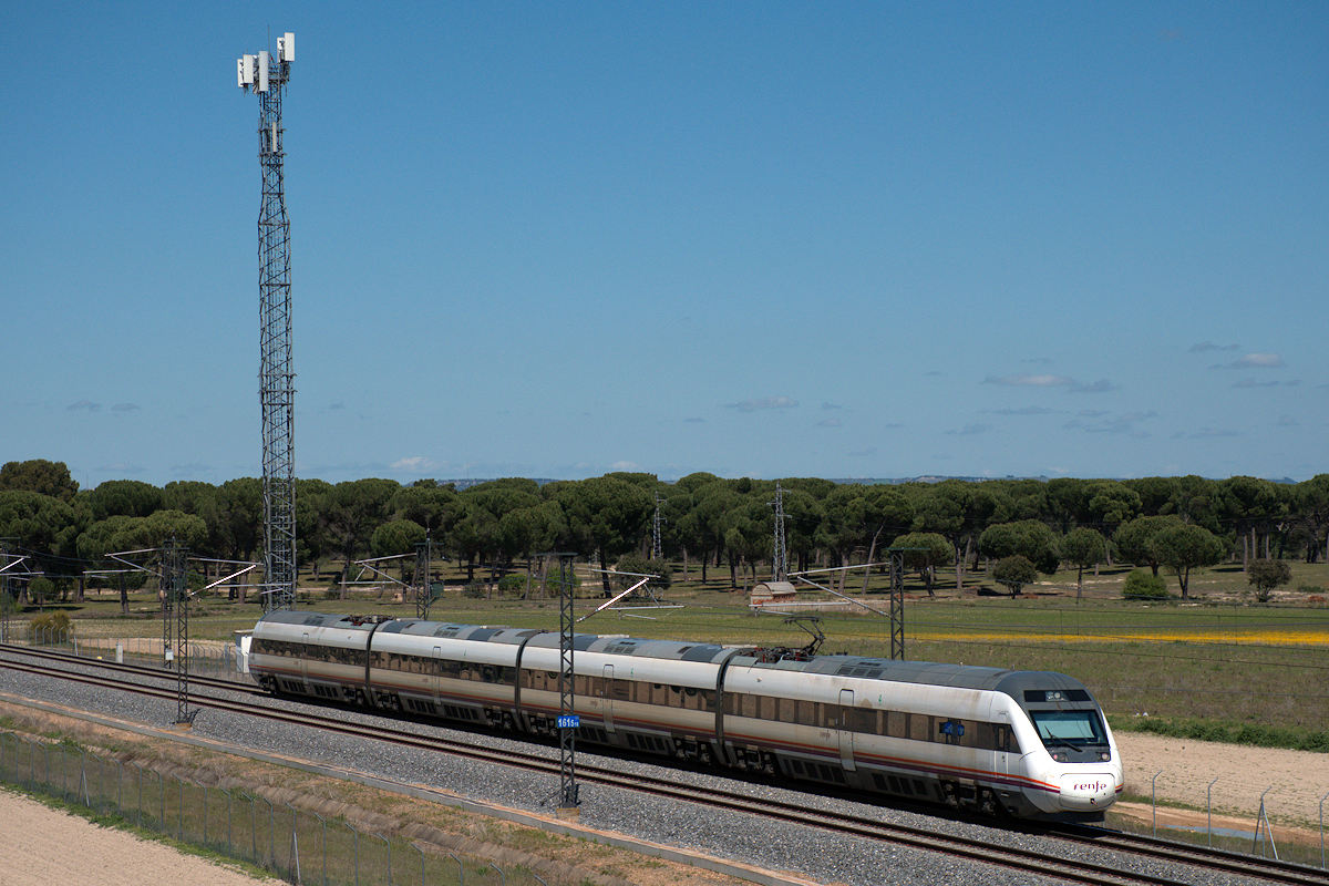 SÉRIE 120 RENFE • Intercity 04257 MADRID-CHAMARTÍN-CLARA CAMPOAMOR > IRÚN