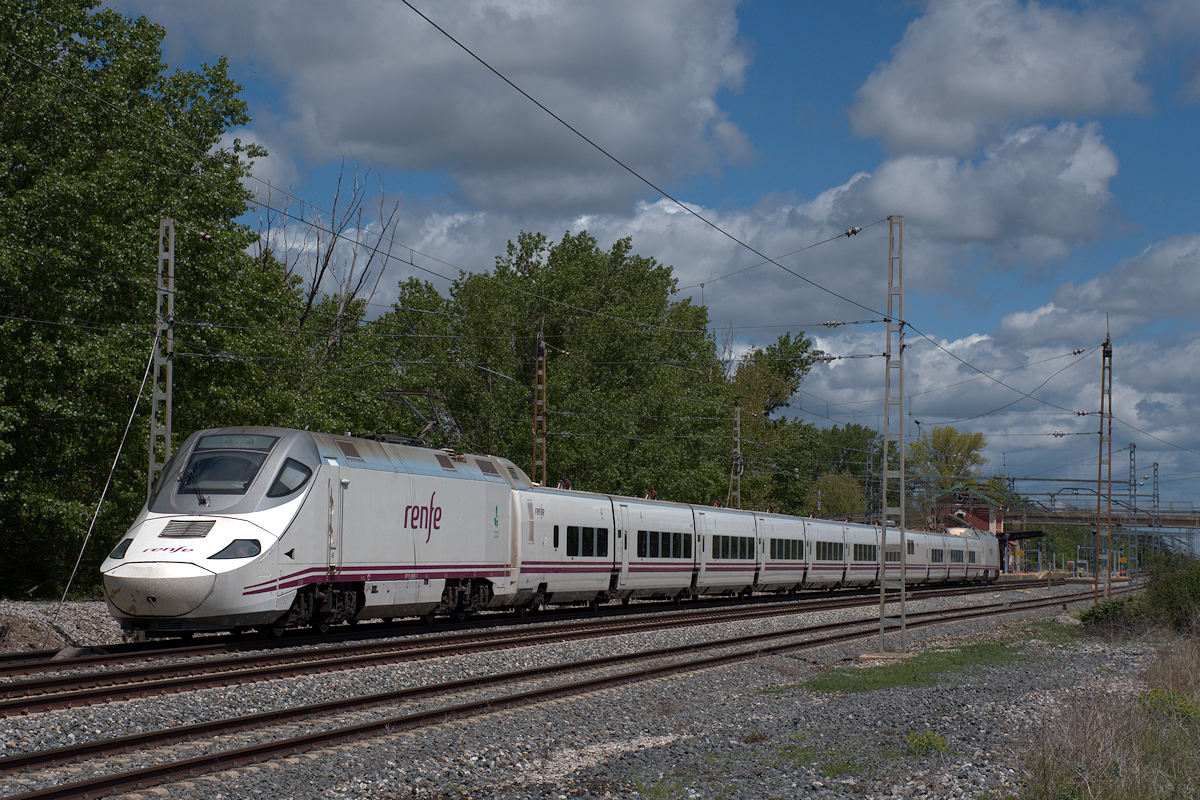 SÉRIE 130 RENFE •  RAME 45 • ALVIA 00631 SALAMANCA > BARCELONA-SANTS