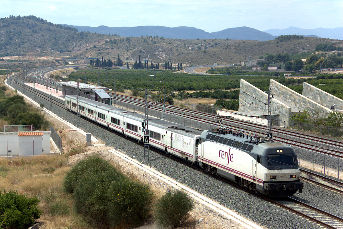 SÉRIE 252 RENFE • 252-075-7