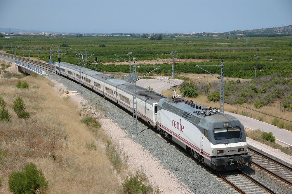 SÉRIE 252 RENFE • 252-065-8