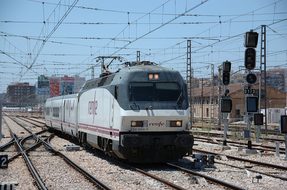 SÉRIE 252 RENFE • 252-060-9