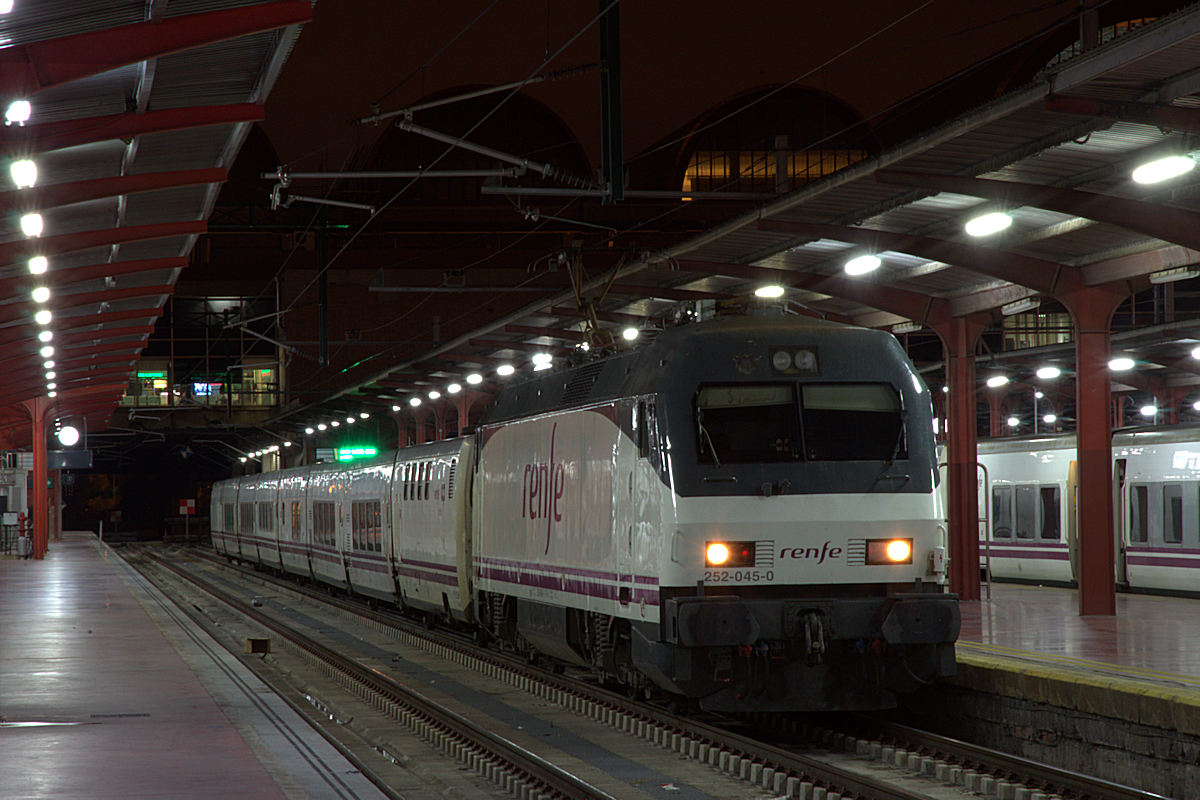 RENFE SÉRIE 252