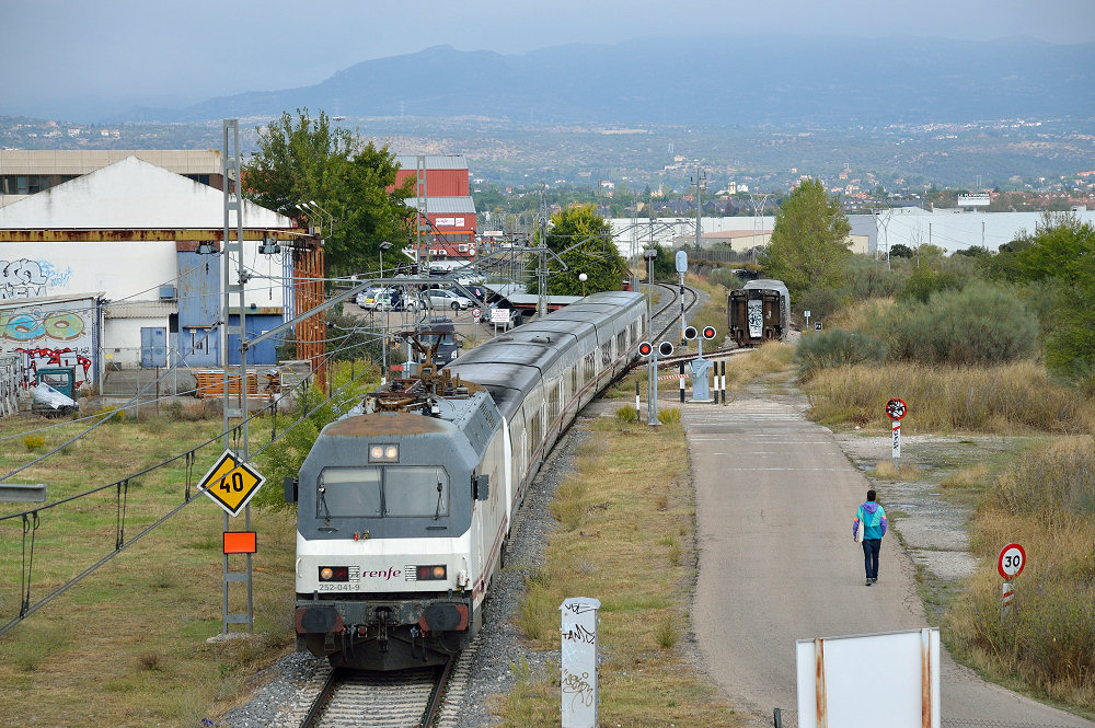 RENFE SÉRIE 252