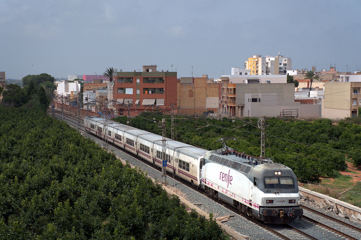 SÉRIE 252 RENFE • 252-075-7