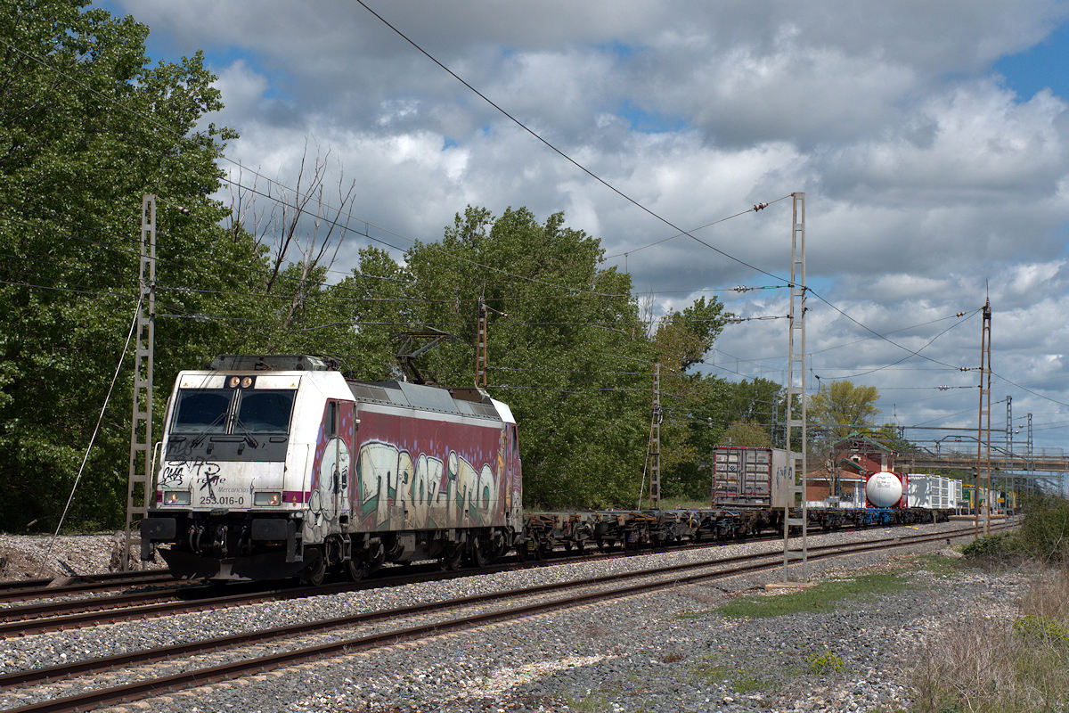 SÉRIE 253 RENFE MERCANCÍAS • 253-016-0
