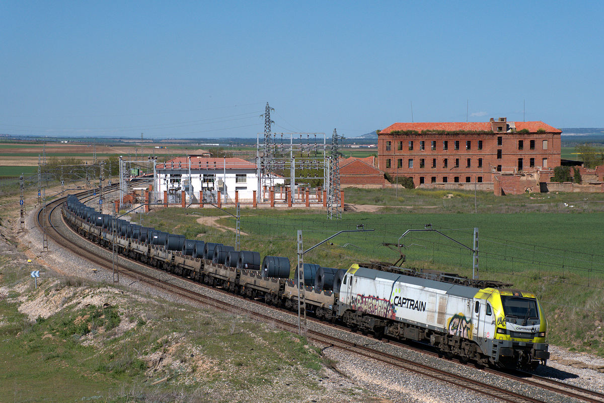 SÉRIE 256 CAPTRAIN ESPAÑA (SNCF LOGISTICS EUROPE) • 256-003-5
