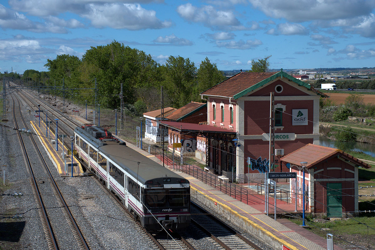 SÉRIE 440 RENFE • 239C/239M • REGIONAL EXPRÉS 18100 SANTANDER > VALLADOLID CAMPO GRANDE