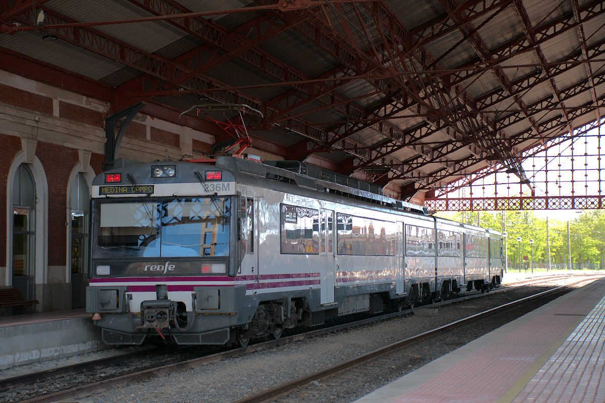SÉRIE 440 RENFE • PROXIMIDAD 18218 PALENCIA > MEDINA DEL CAMPO