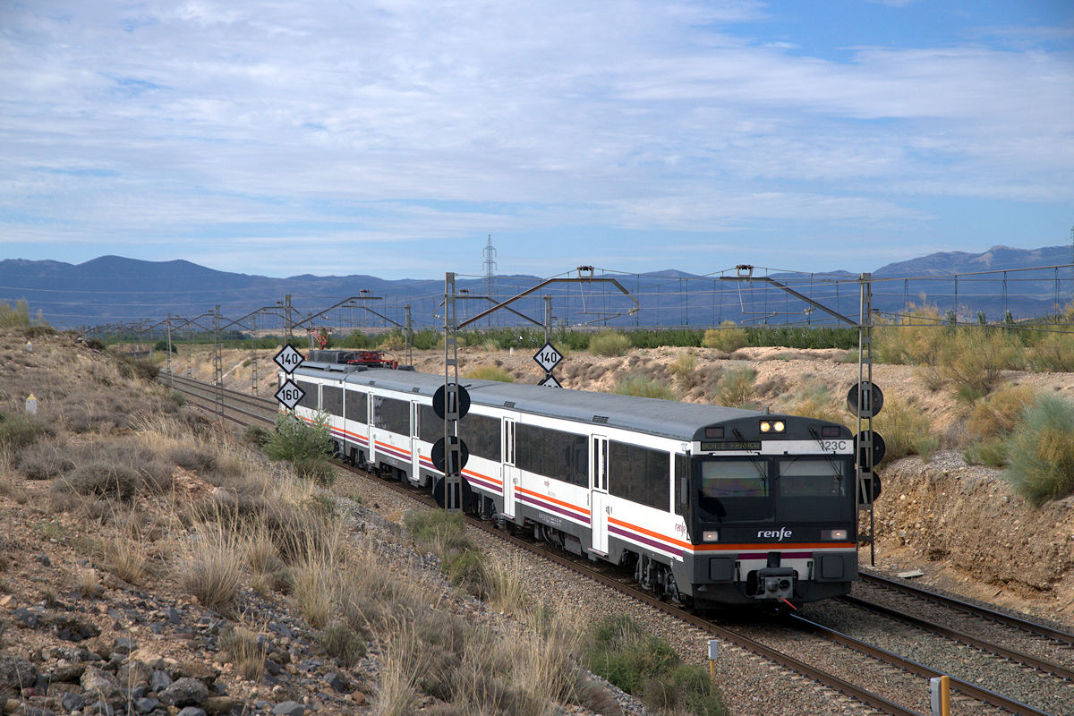 RENFE SÉRIE 470 9-470-123-1 + 7-470-130-6 + 8-470-123-1