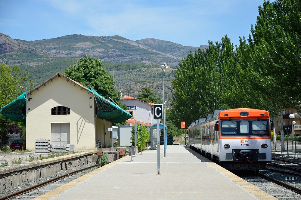 REGIONAL 15600 LLEIDA-PIRINEUS - LA POBLA DE SEGUR / REGIONAL 15601 LA POBLA DE SEGUR - LLEIDA-PIRINEUS