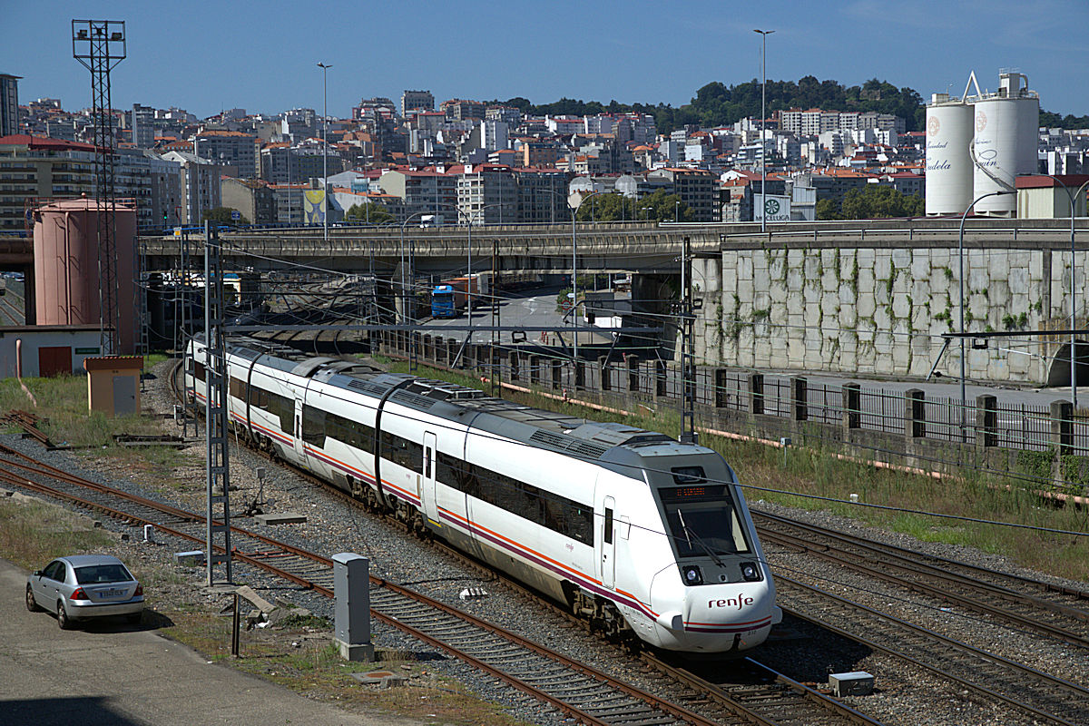 RENFE SÉRIE 599 • 96 71 9 599 064-3