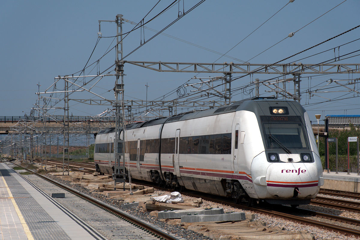 SÉRIE 599 RENFE • 9-599-023-9/9-599-024-7