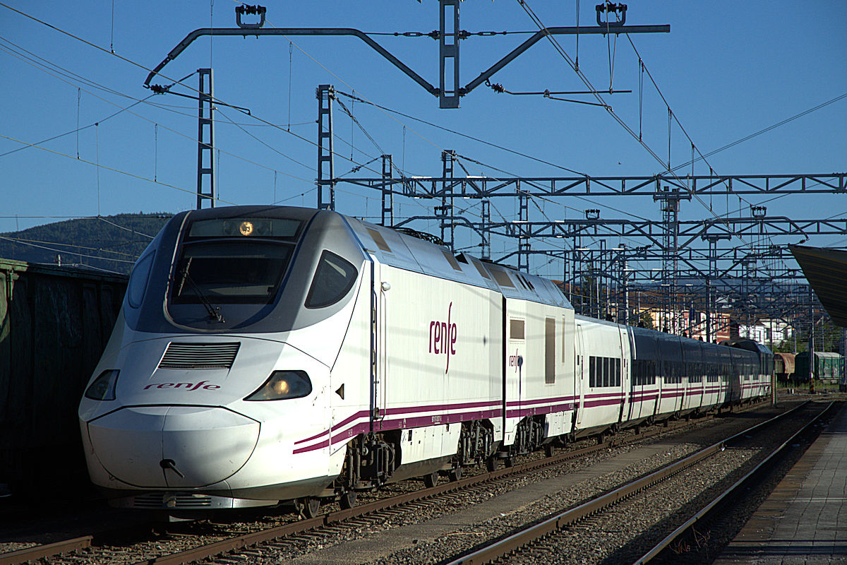 RENFE SÉRIE 730 • RAME 18 • 967 1 97-30 071-8