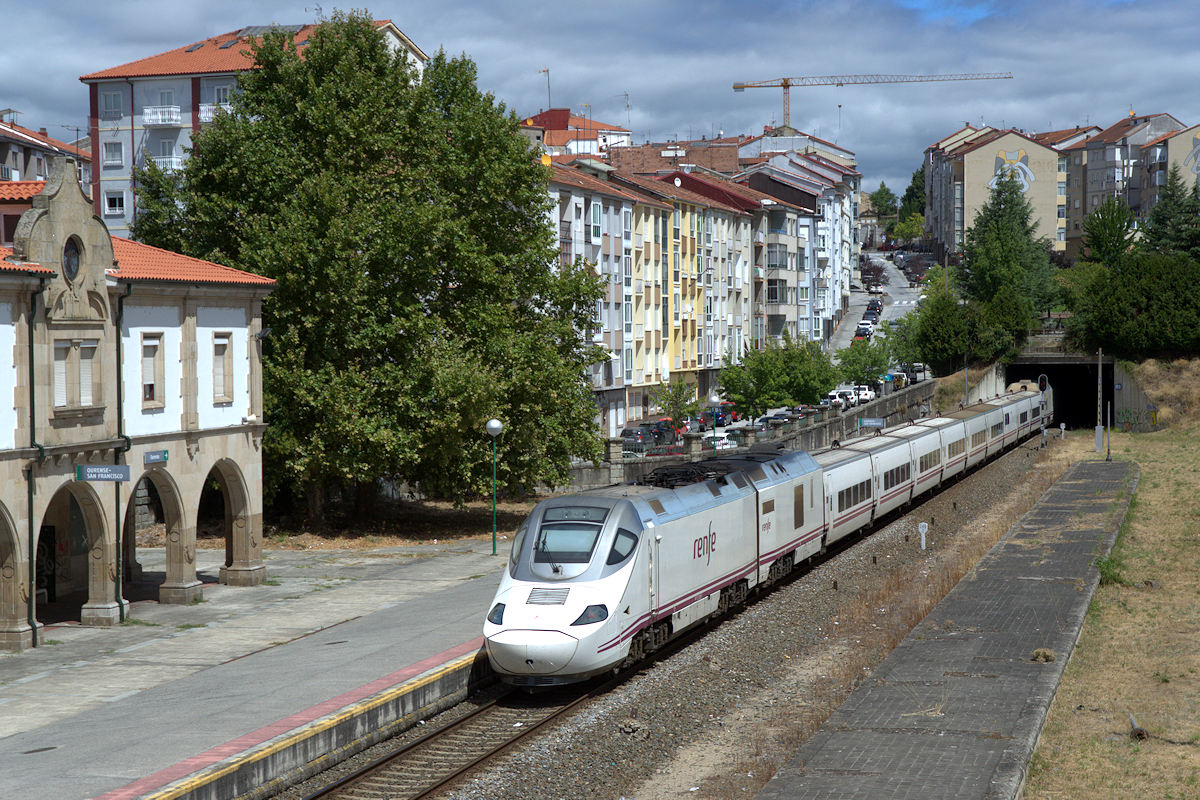 RENFE SÉRIE 730 • 730-044-5