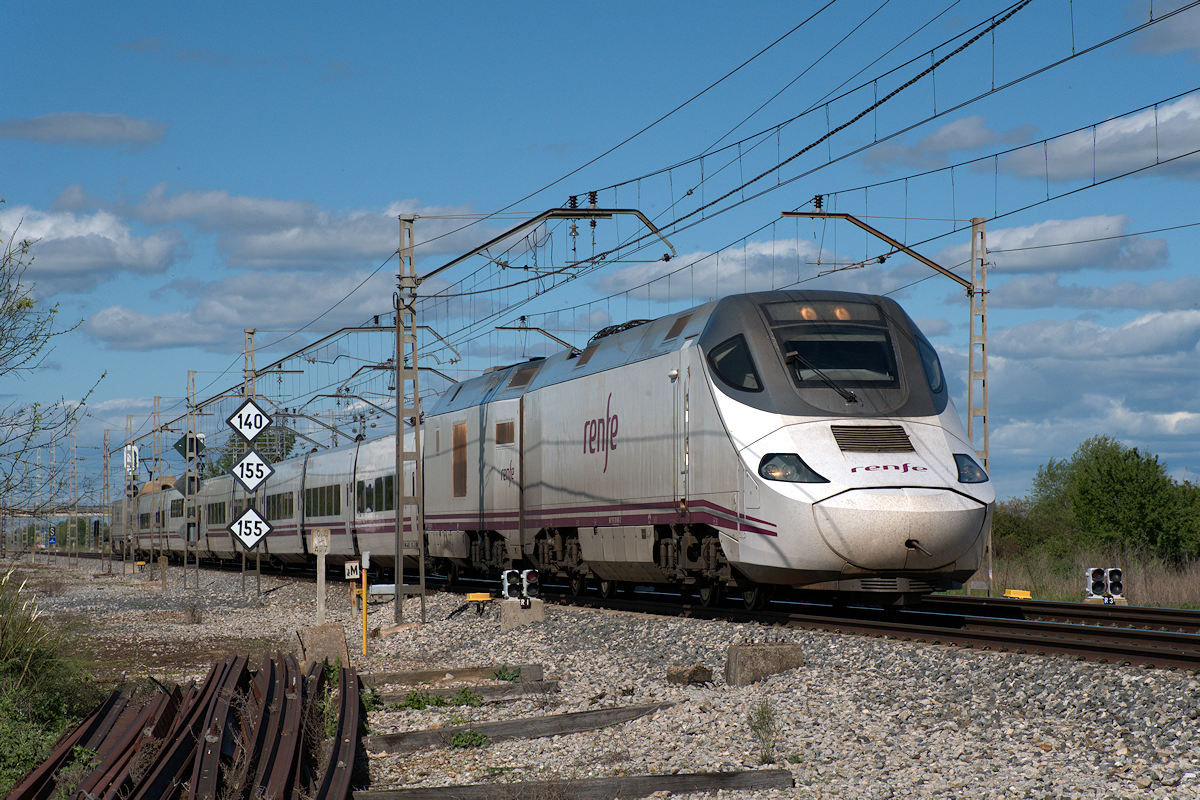 SÉRIE 730 RENFE • RAME 17 • ALVIA 04142 SANTANDER > MADRID-CHAMARTÍN