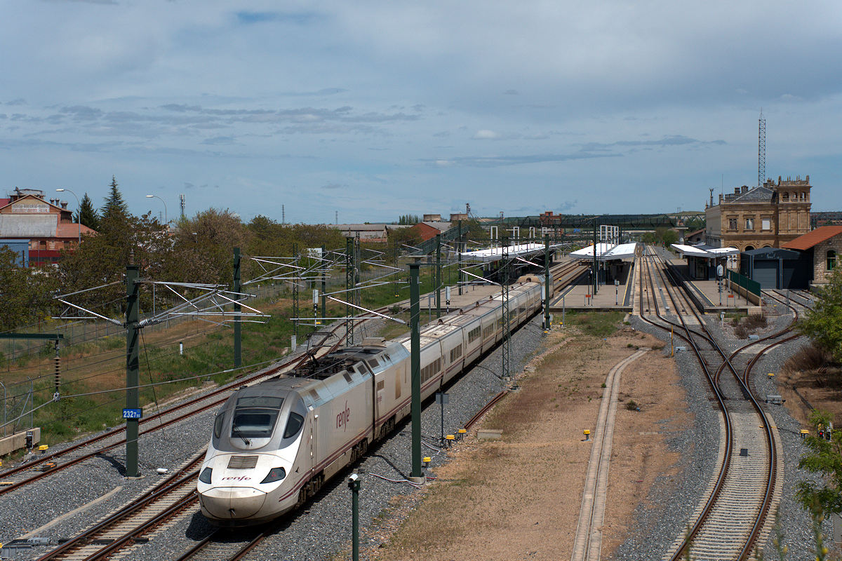 SÉRIE 730 RENFE • ALVIA 04325 MADRID-CHAMARTÍN-CLARA CAMPOAMOR > LUGO
