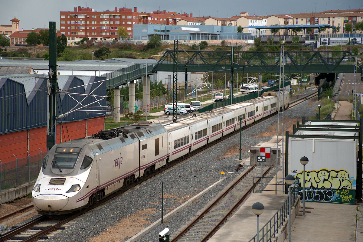 SÉRIE 730 RENFE • RAME 17 • ALVIA 04354 VIGO URZAIZ > MADRID-CHAMARTÍN