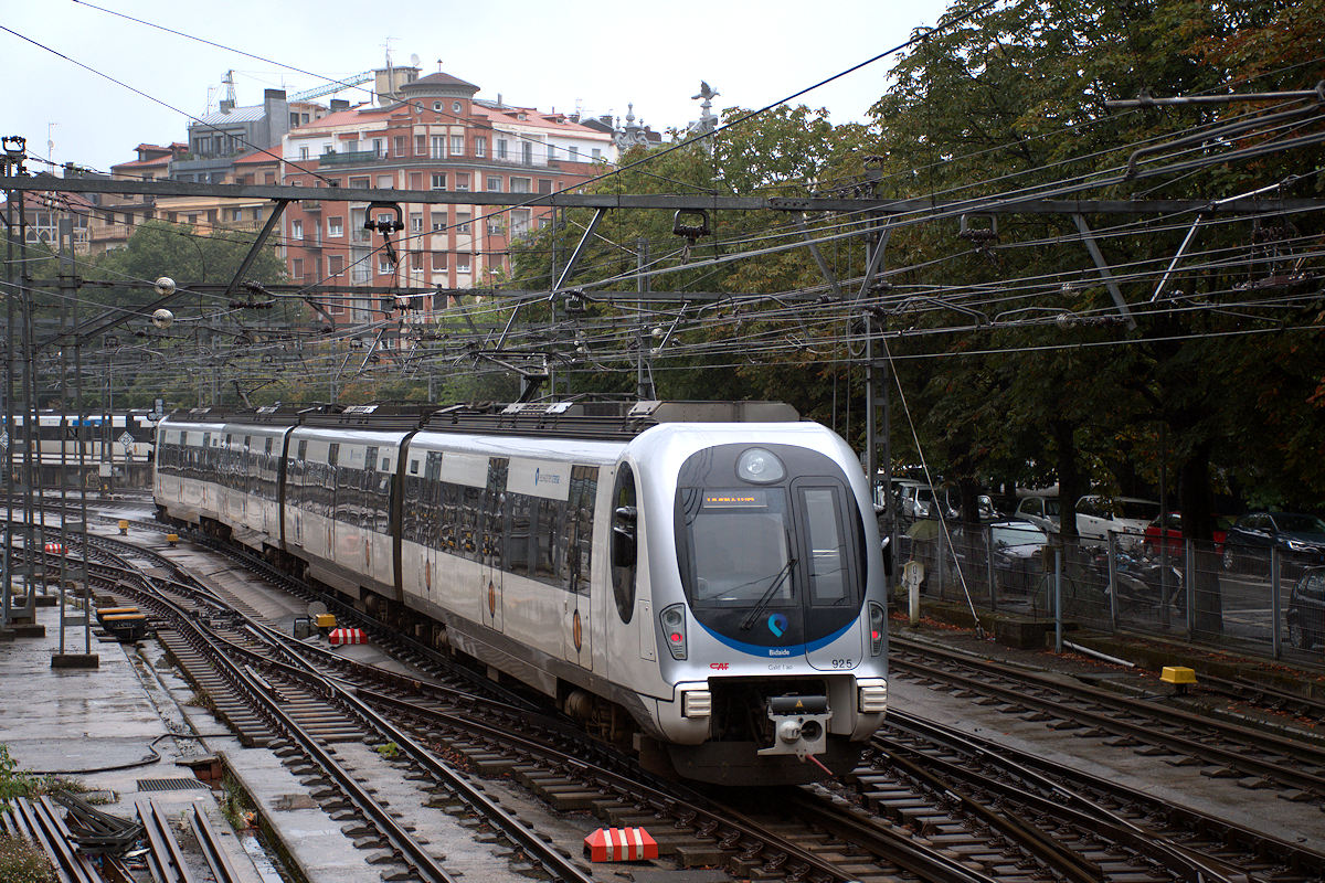 SÉRIE 900 EUSKOTREN • 925 « GALDAKAO »
