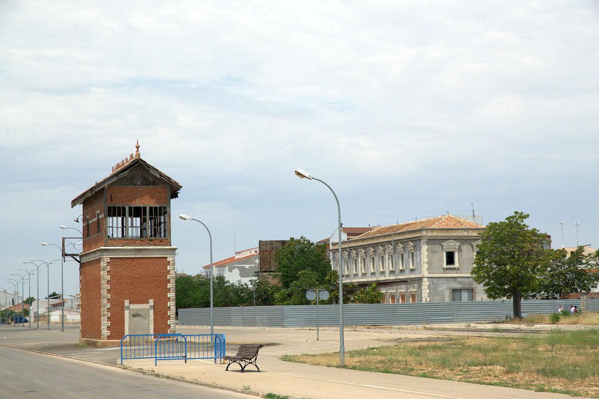 ANCIEN BÂTIMENT VOYAGEURS