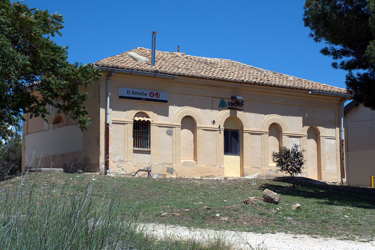EL REBOLLAR • BÂTIMENT VOYAGEURS