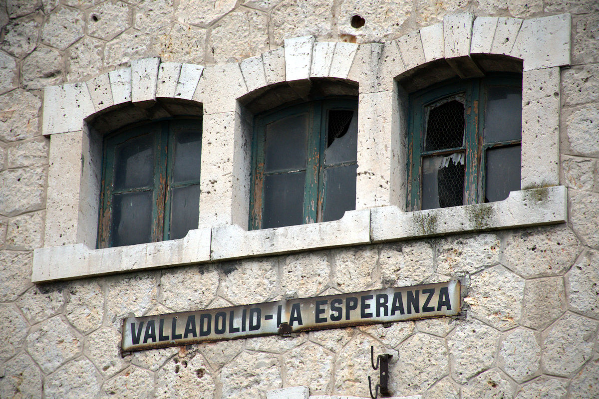BÂTIMENT VOYAGEURS DE VALLADOLID-LA ESPERANZA