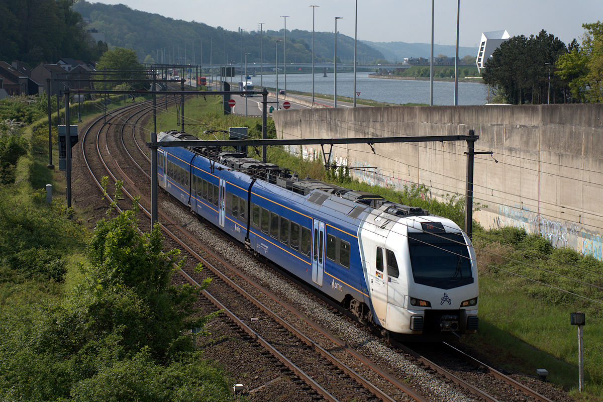 STADLER FLIRT • 550 ARRIVA