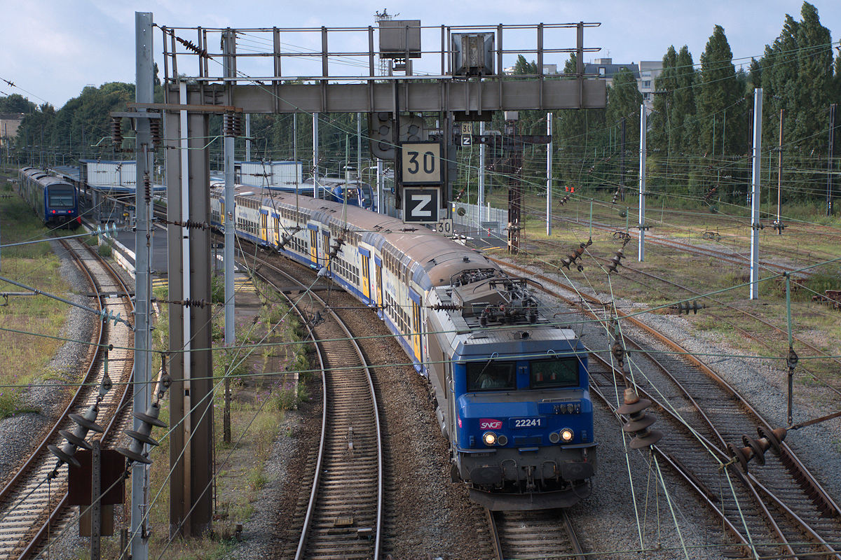 BB 22241 HAUTS-DE-FRANCE • TER K61 841908 AULNOYE-AYMERIES > LILLE-FLANDRES