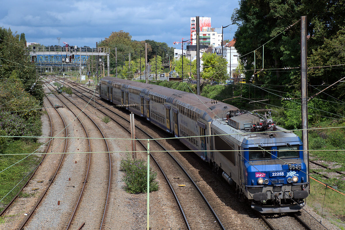BB 22255 HAUTS-DE-FRANCE • TER K60 841809 LILLE-FLANDRES > MAUBEUGE