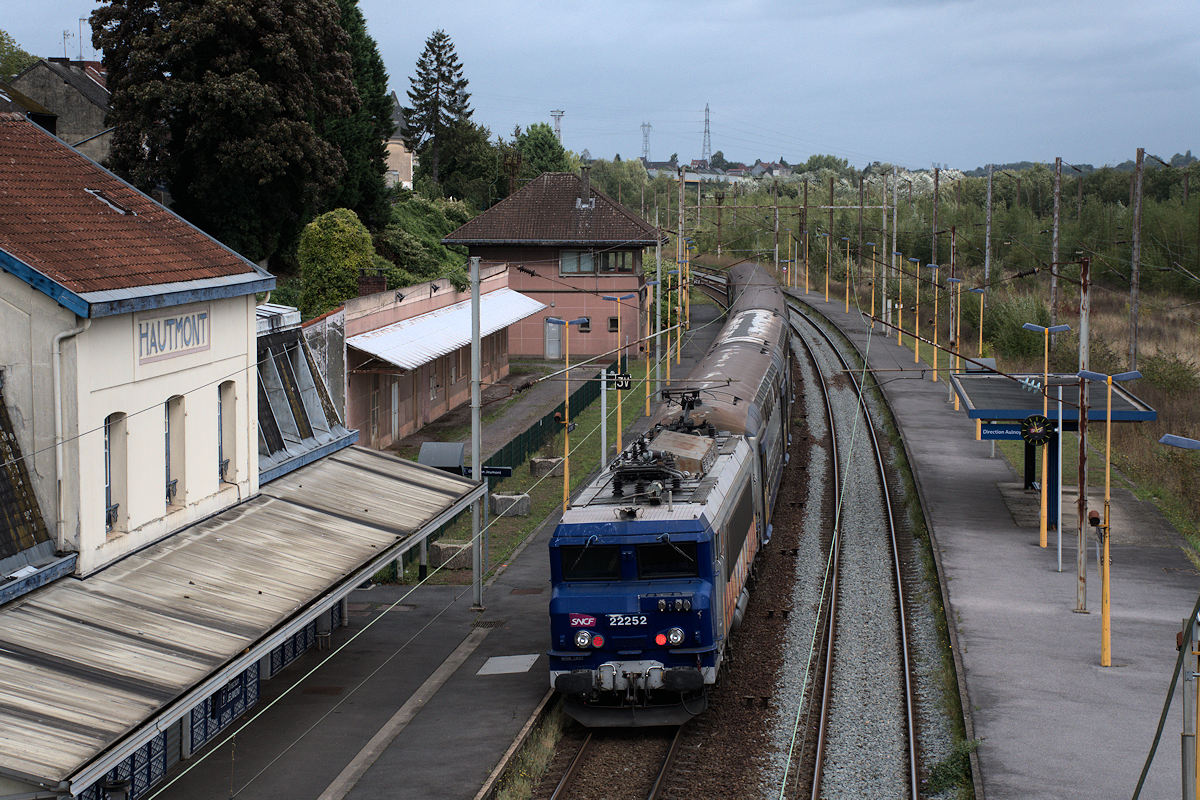 BB 22252 HAUTS-DE-FRANCE • TER K60 841809 LILLE-FLANDRES > MAUBEUGE